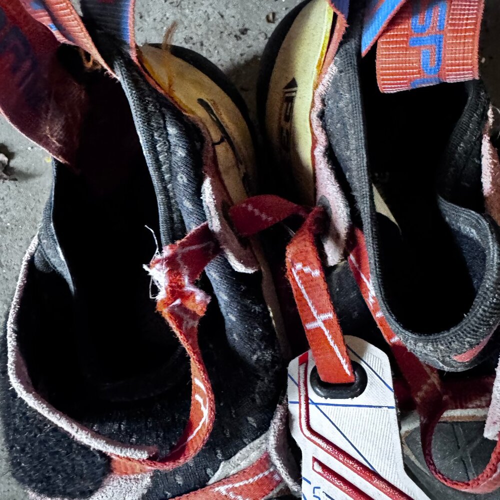 La Sportiva Solution Comp - Women's size 35 - Good condition climbing shoe